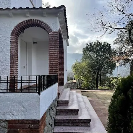 Villa L'escalada. In The Forest.